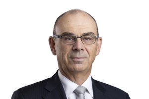 Headshot of Wayne Byres